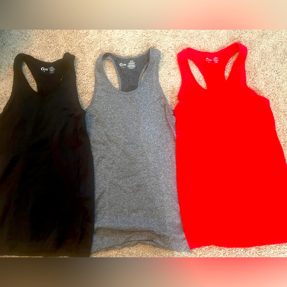 Zyia workout tanks - medium